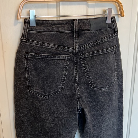 Madewell The Curvy Perfect Vintage Jean in Lunar Wash - Picture 9 of 14